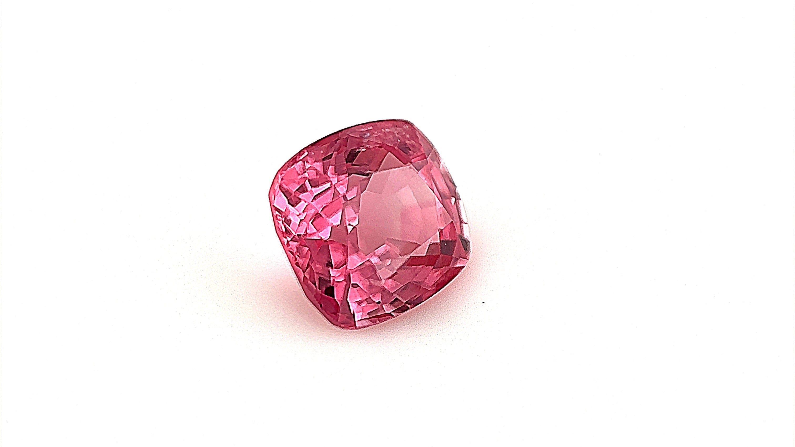 Medium intense pink natural spinel gemstone, 1.16 carats, with exceptional clarity and vibrant colour. Ideal for high-quality jewellery and bespoke engagement rings. Ethically sourced from Mogok, Myanmar.